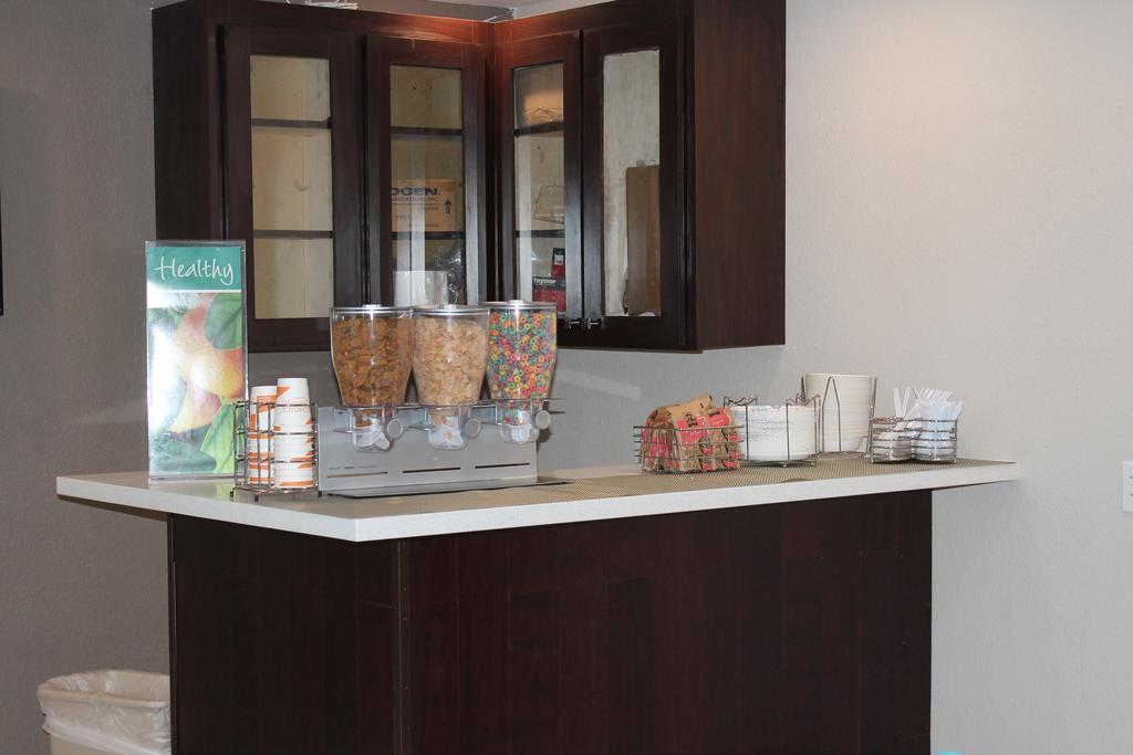 Quality Inn & Suites Port Arthur - Nederland מראה חיצוני תמונה