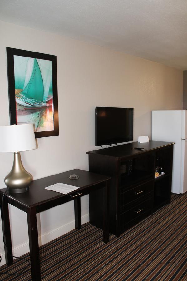 Quality Inn & Suites Port Arthur - Nederland מראה חיצוני תמונה